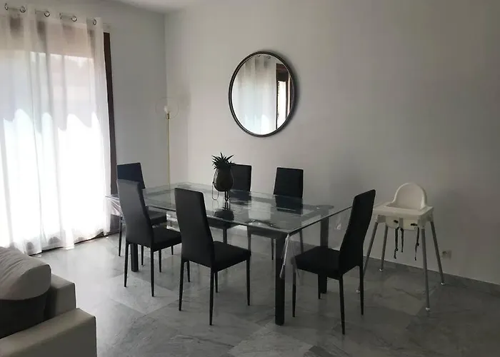 Haut De Maison Entierement Renove Avec Garage